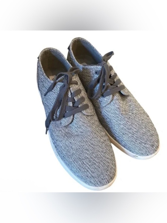 Steve Madden Other - Steve Madden men’s Gray Knit minimalist casual Lace-Up Sneakers